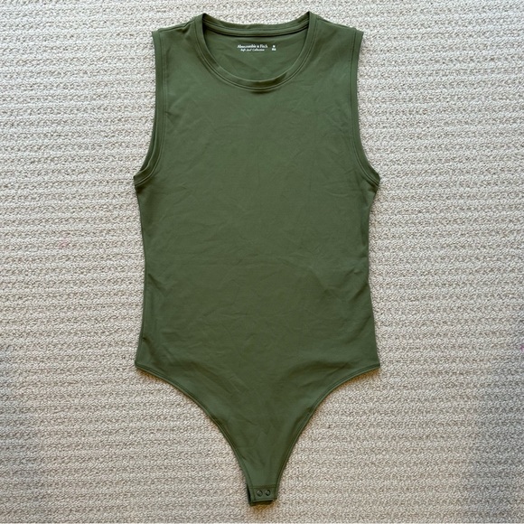 Abercrombie & Fitch Tops - Green Abercrombie & Fitch Bodysuit